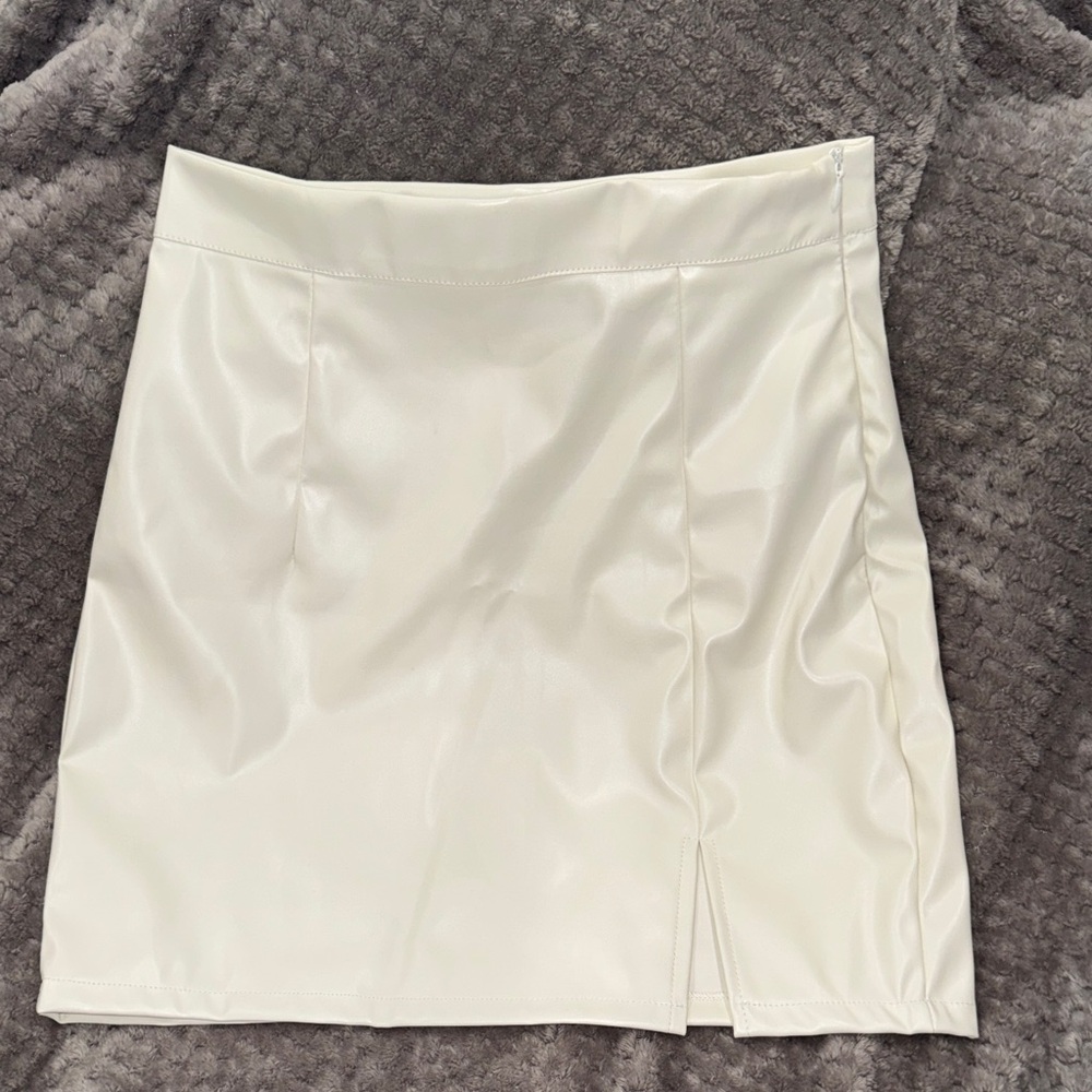 Elegant Cream Skirt
